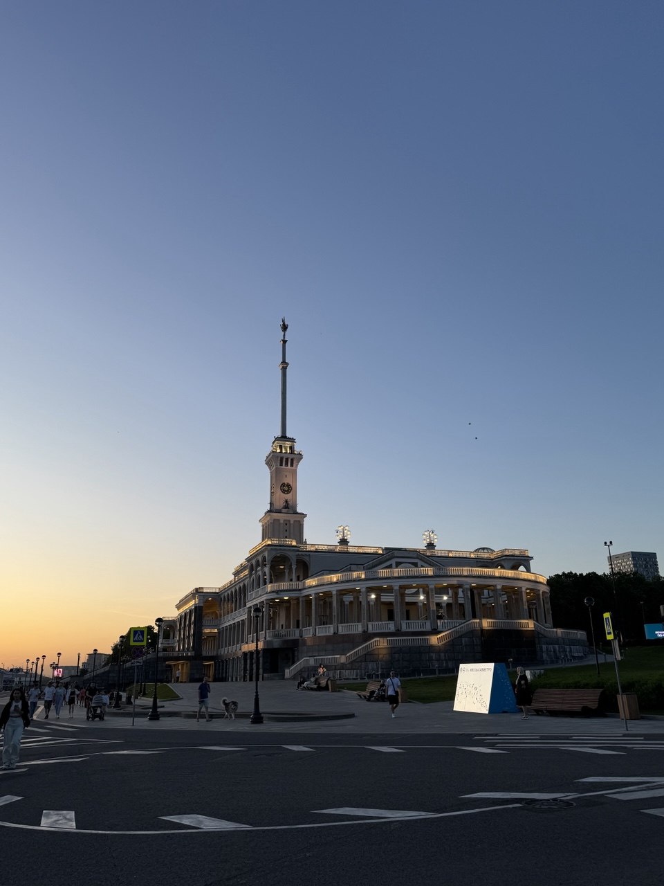 Тихий московский дворик